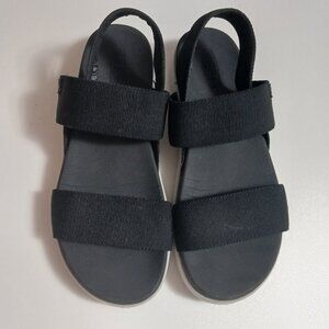 Keen Elle Black and White Elle Sandal Sz 9.5